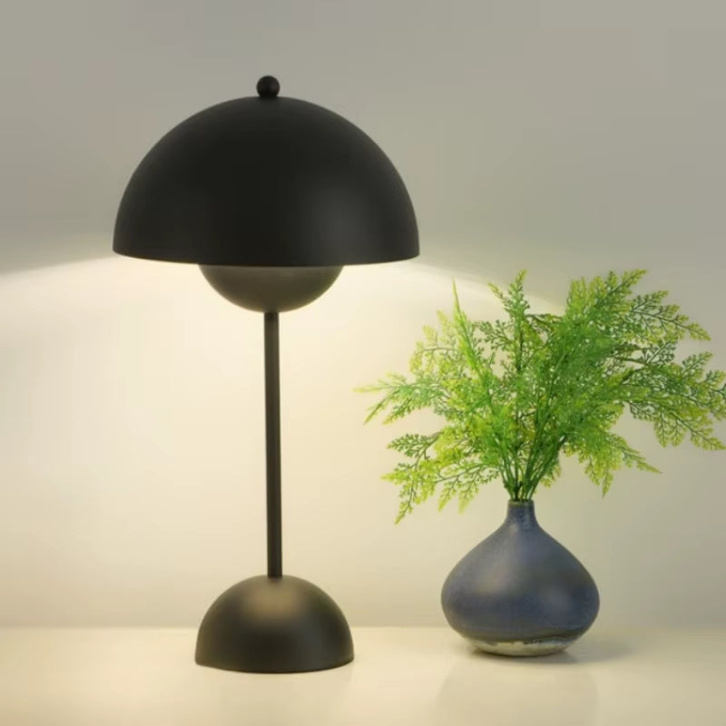 Bloomglow™ LED Flower Bud Desk Lamp – Soft Light, Stunning Design
