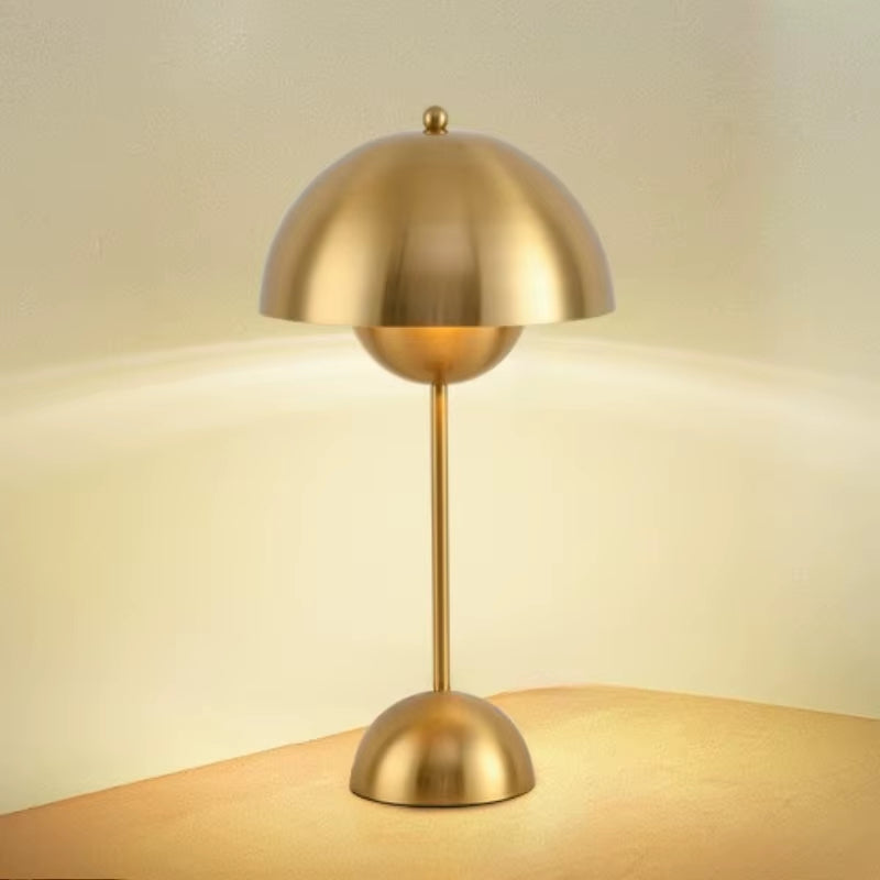 Bloomglow™ LED Flower Bud Desk Lamp – Soft Light, Stunning Design